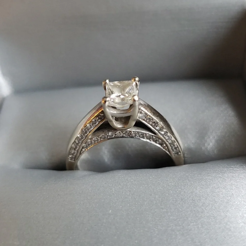 Diamond ring - Picture 5 of 5